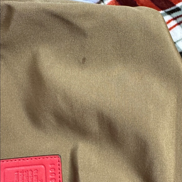 Coach Hampton in coral pebbled leather - Picture 11 of 11